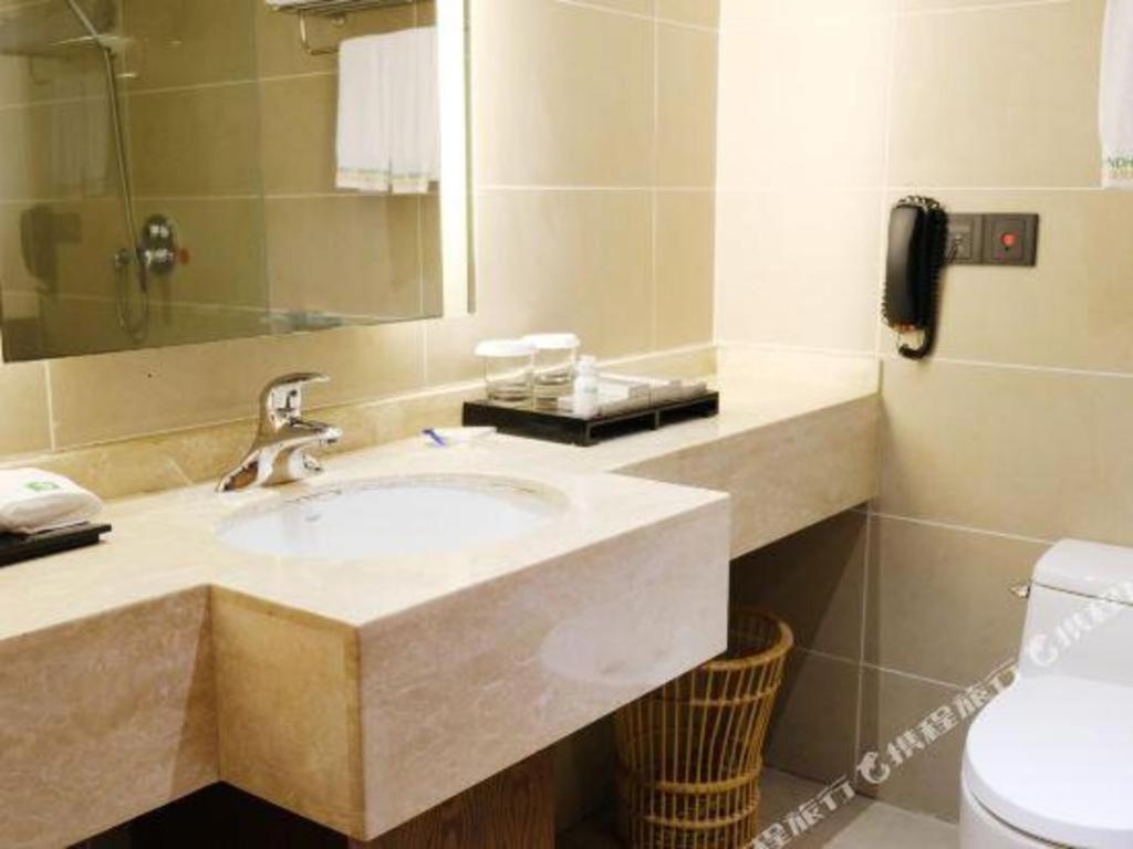 Wyndham Garden Hotel Lingshui  Exterior foto
