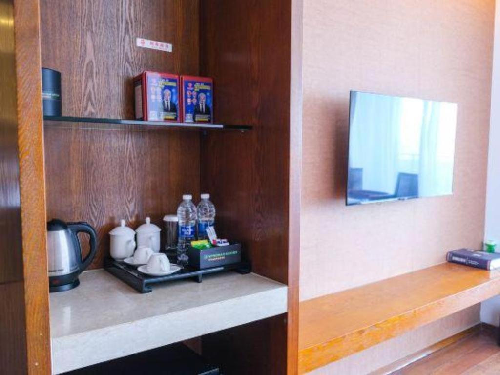 Wyndham Garden Hotel Lingshui  Exterior foto