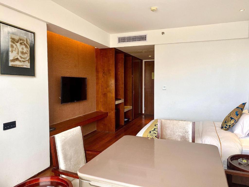 Wyndham Garden Hotel Lingshui  Exterior foto